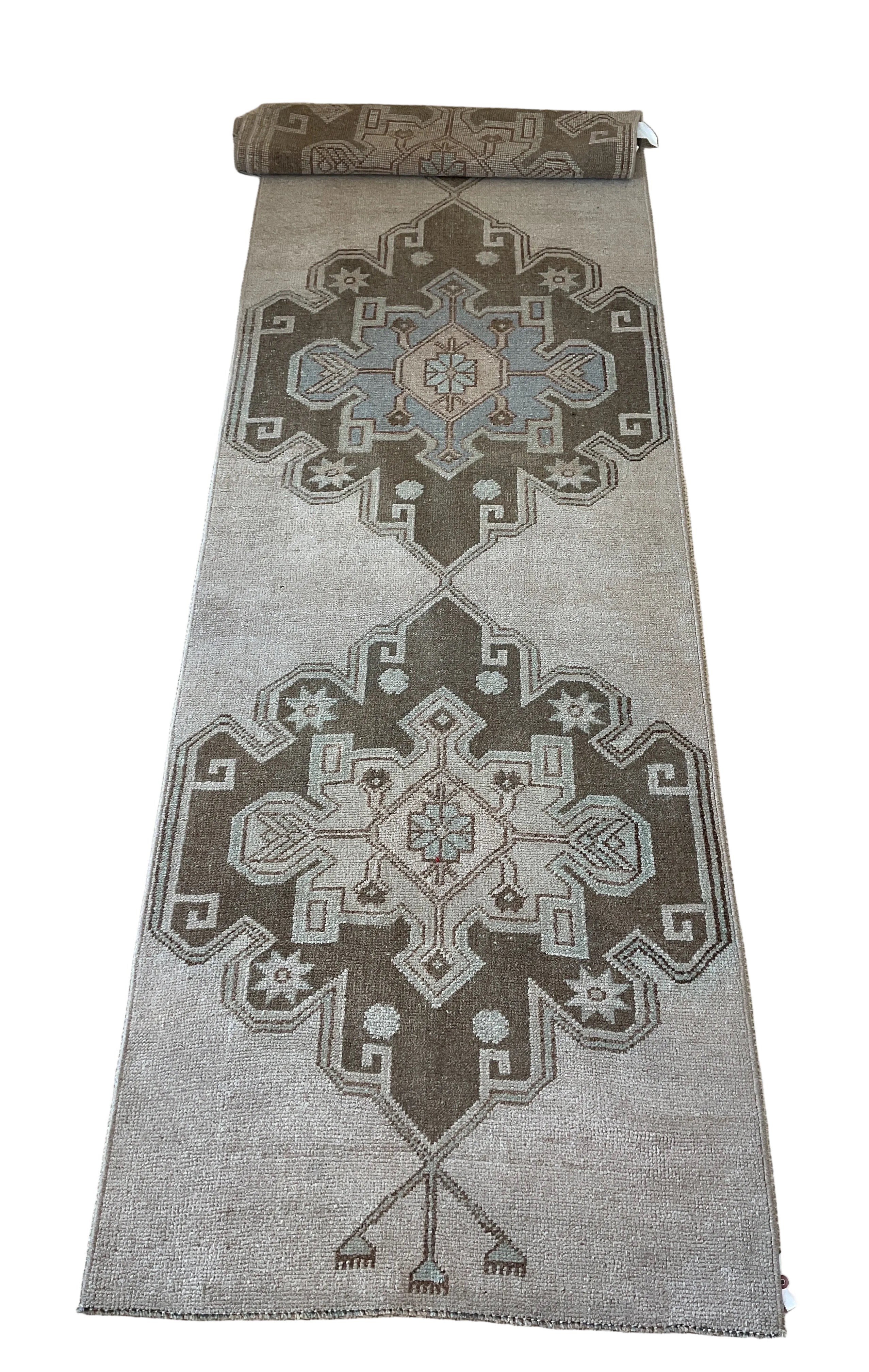Anadol/Turkish Rug - 2.7’x10.2'