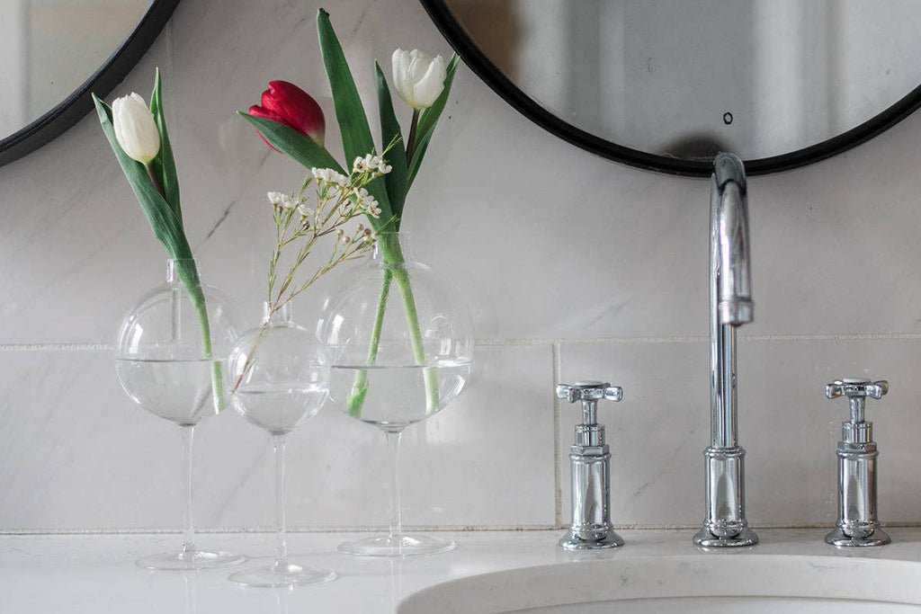 Clear Wine Glass Shaped Flower Vase, Medium
