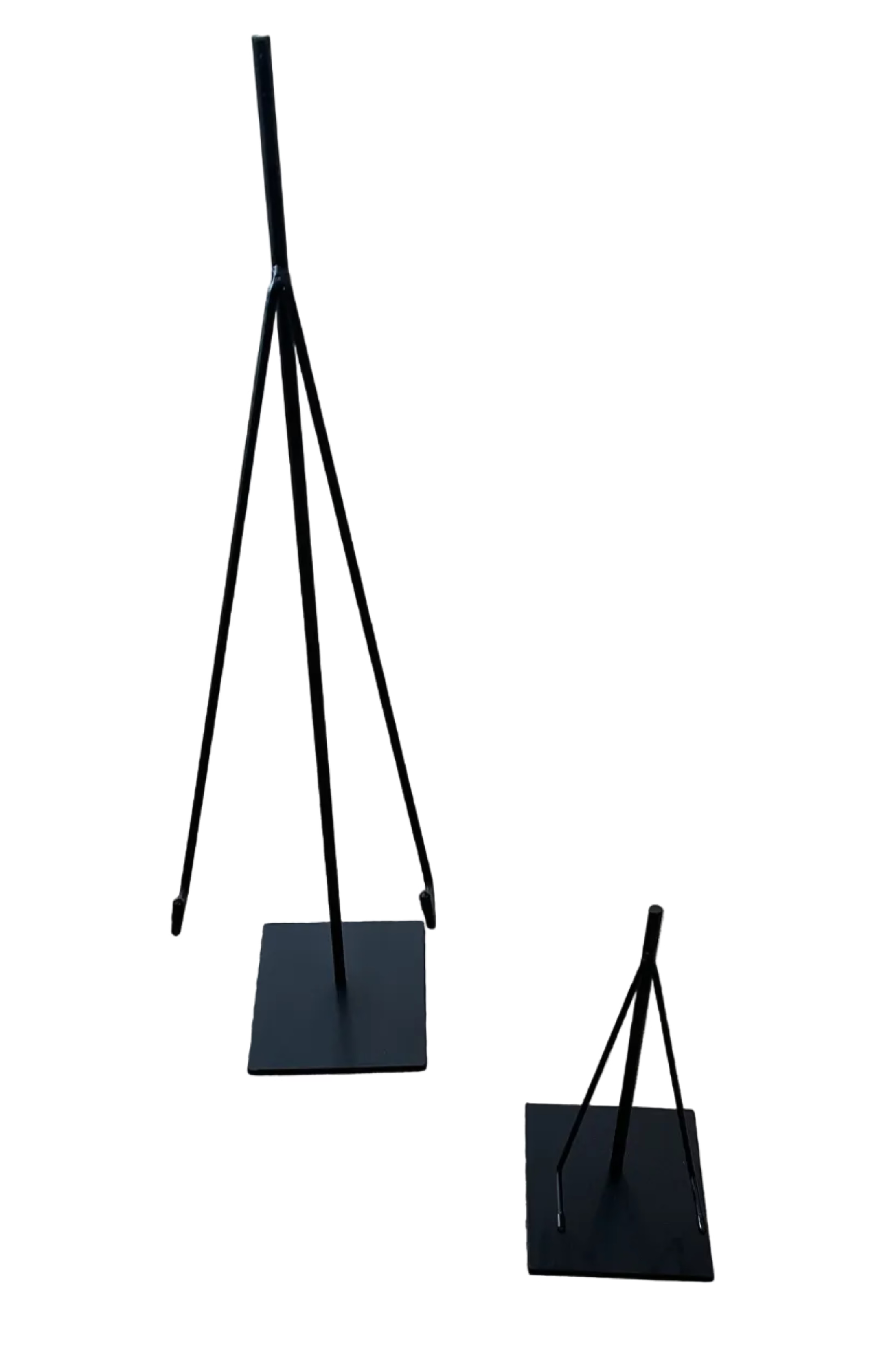Black Metal Easel