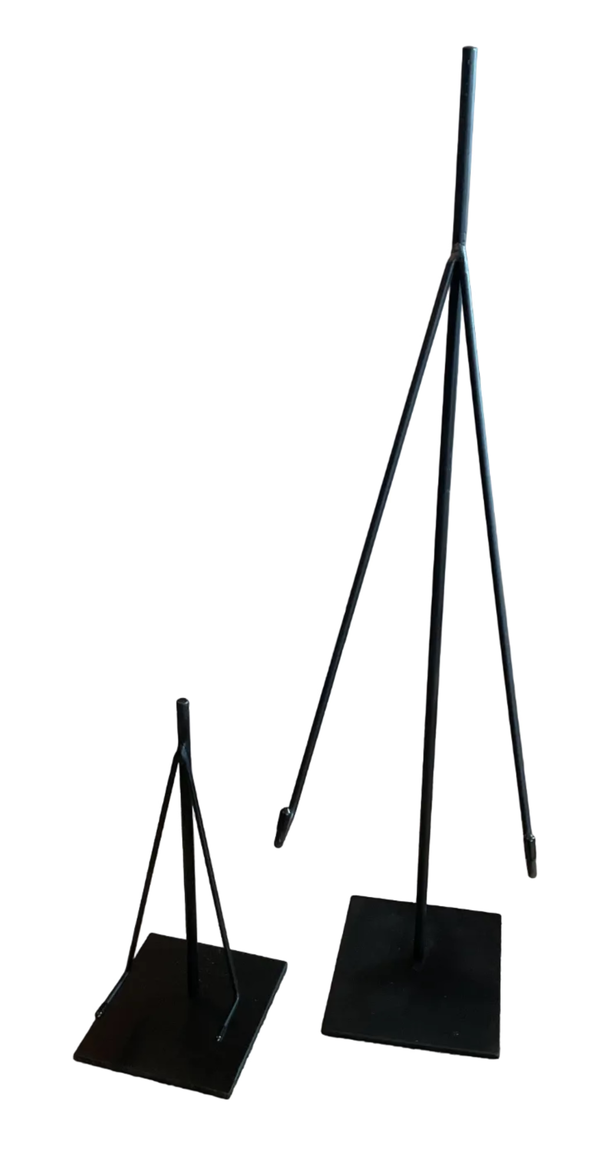 Black Metal Easel